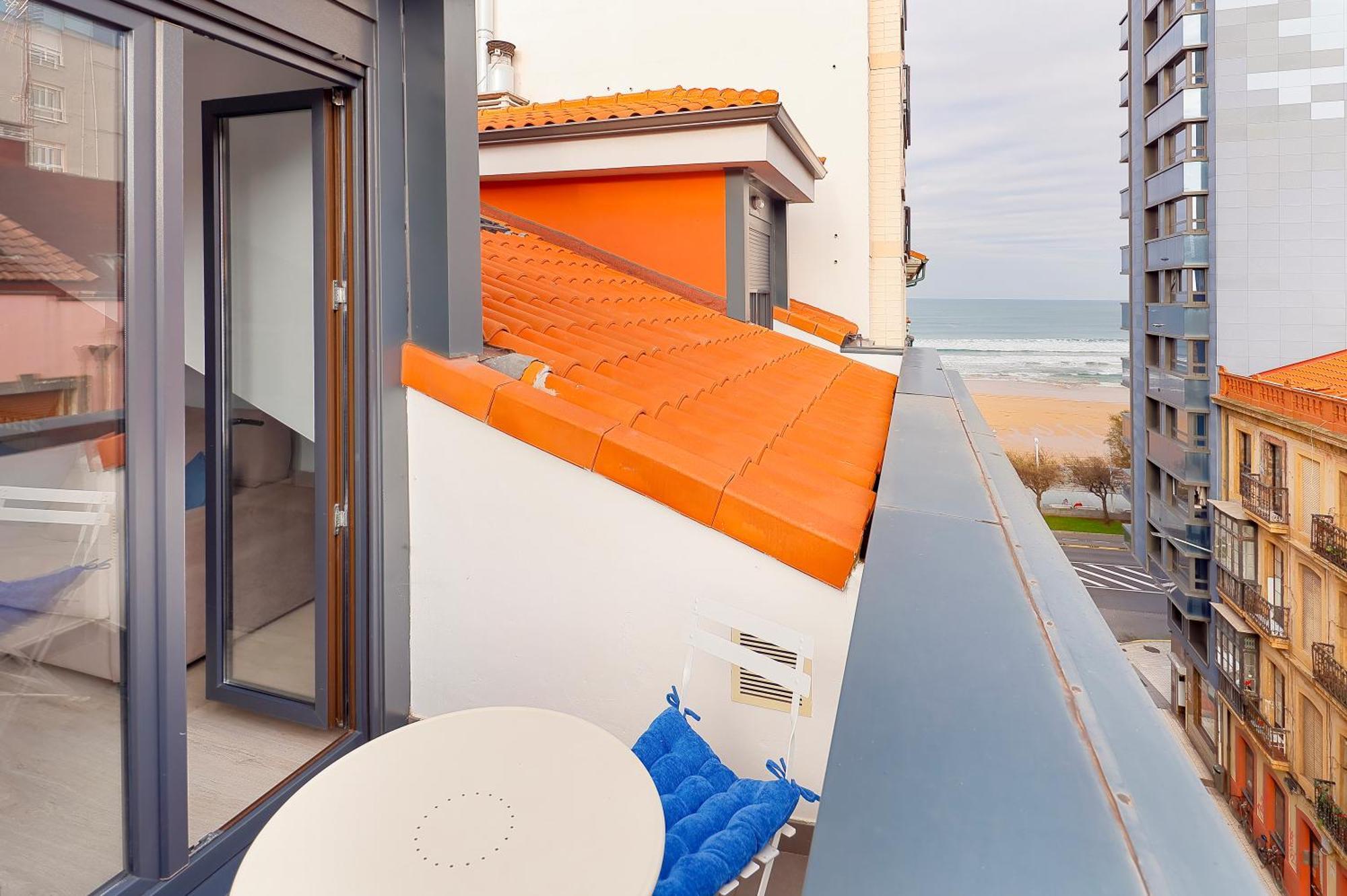 Atico Con Terraza En Playa De San Lorenzo Gijón Zewnętrze zdjęcie